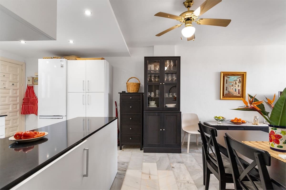 2 chambre Appartement à vendre à Riviera del Sol avec piscine garage - 319 000 € (Ref: 9861054)