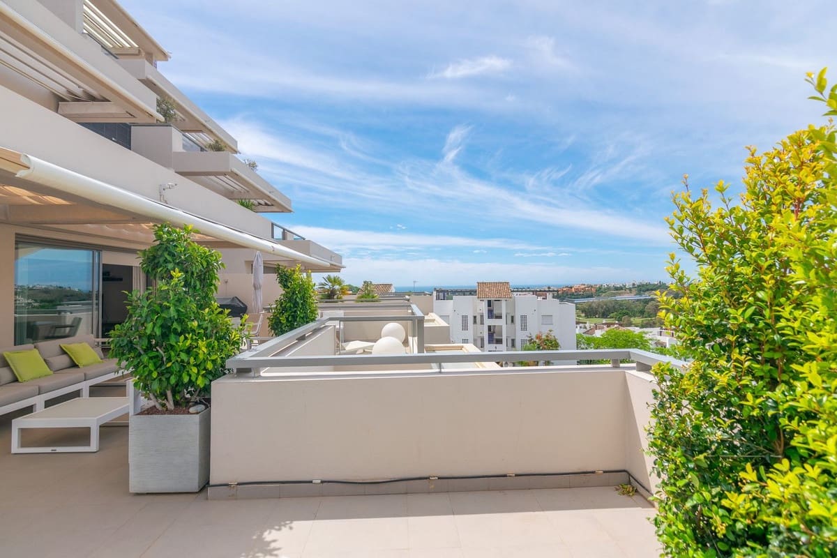 3 Zimmer Apartment zu verkaufen in Benahavis mit Pool Garage - 850.000 € (Ref: 9863516)