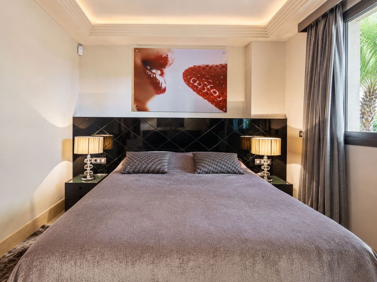 3 Zimmer Apartment zu verkaufen in Benahavis mit Pool Garage - 850.000 € (Ref: 9863516)