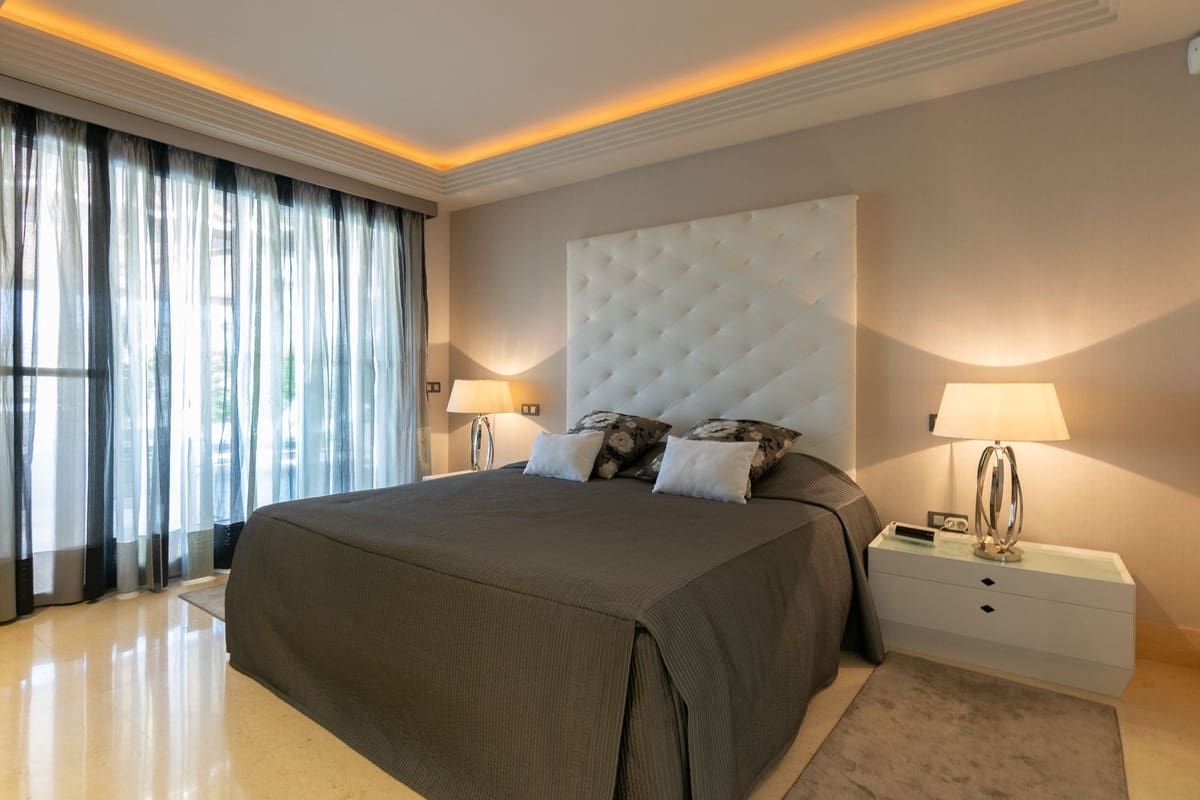 3 Zimmer Apartment zu verkaufen in Benahavis mit Pool Garage - 850.000 € (Ref: 9863516)