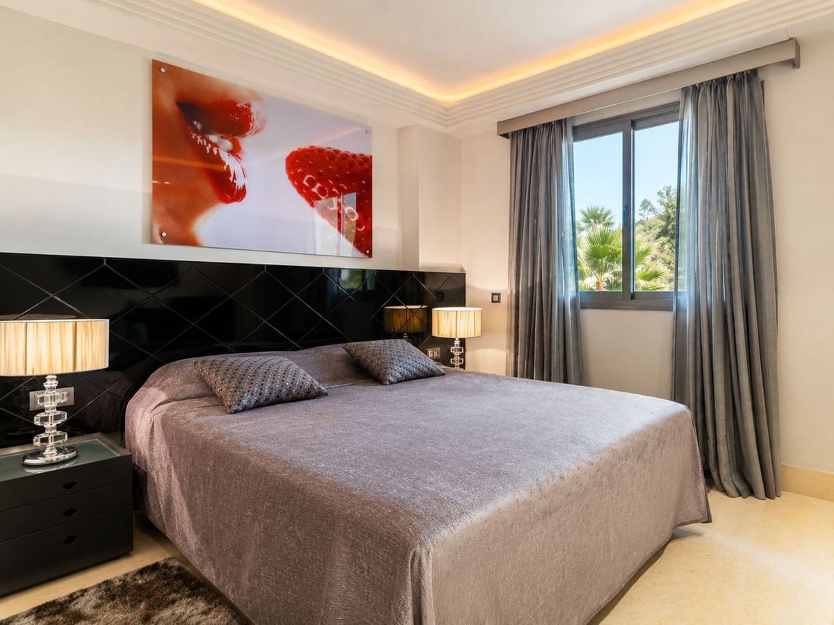 3 Zimmer Apartment zu verkaufen in Benahavis mit Pool Garage - 850.000 € (Ref: 9863516)