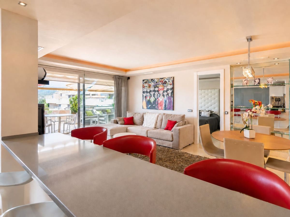 3 Zimmer Apartment zu verkaufen in Benahavis mit Pool Garage - 850.000 € (Ref: 9863516)