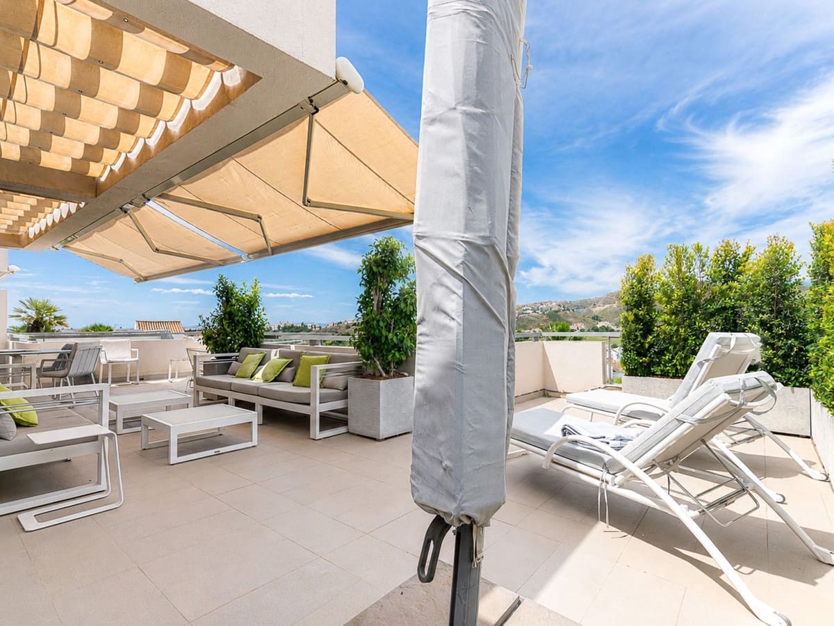3 Zimmer Apartment zu verkaufen in Benahavis mit Pool Garage - 850.000 € (Ref: 9863516)