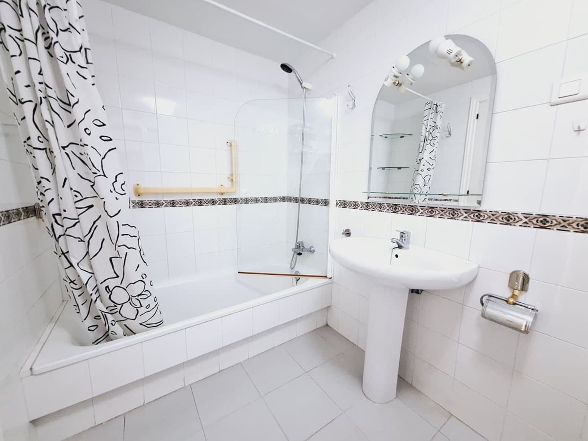 3 sypialnia Apartament na sprzedaż w Fuengirola z basenem garażem - 329 000 € (Ref: 9863535)