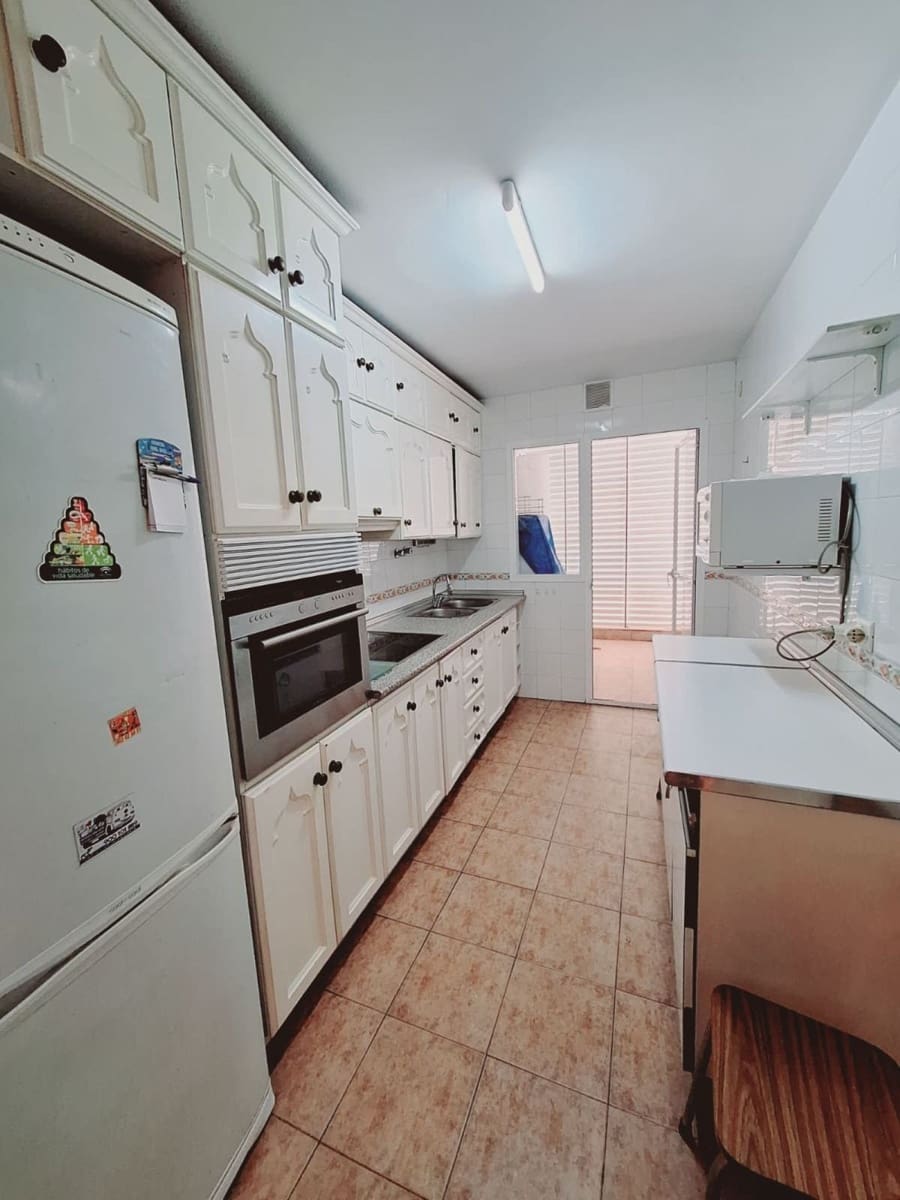 3 sypialnia Apartament na sprzedaż w Fuengirola z basenem garażem - 329 000 € (Ref: 9863535)