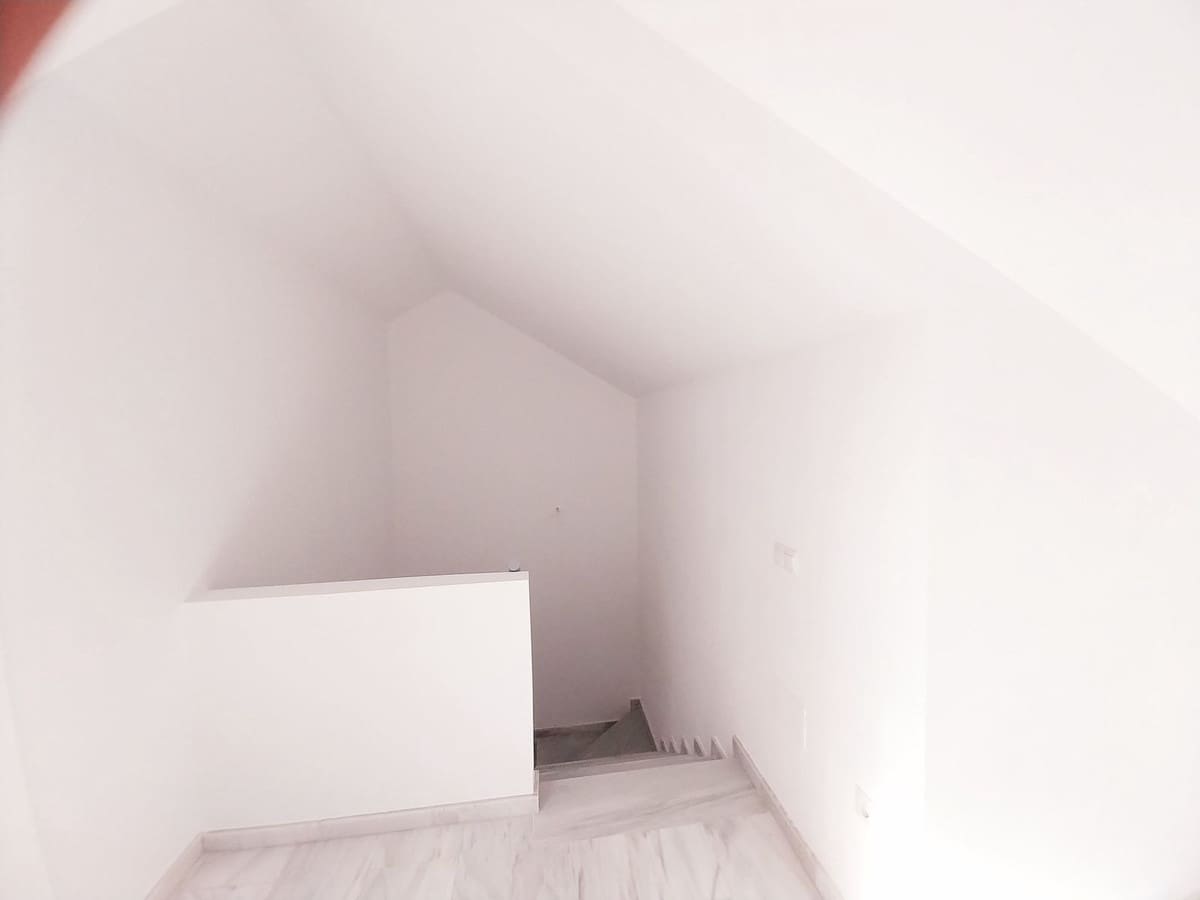 4 soverom Hus til salgs i Calahonda med svømmebasseng garasje - € 639 000 (Ref: 9863555)