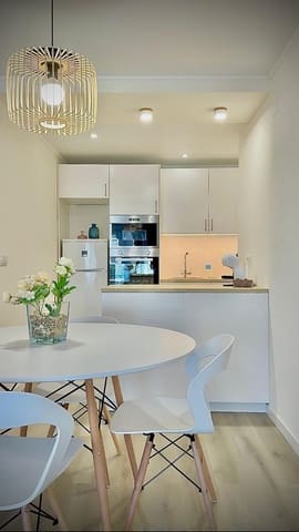 Apartamento de 2 habitaciones en Manilva en venta - 365.000 € (Ref: 9863557)