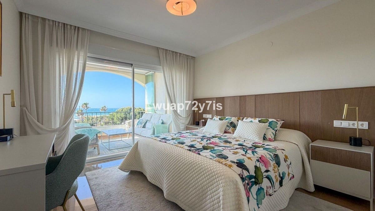 3 quarto Penthouse para venda em Elviria com piscina garagem - 2 200 000 € (Ref: 9863566)