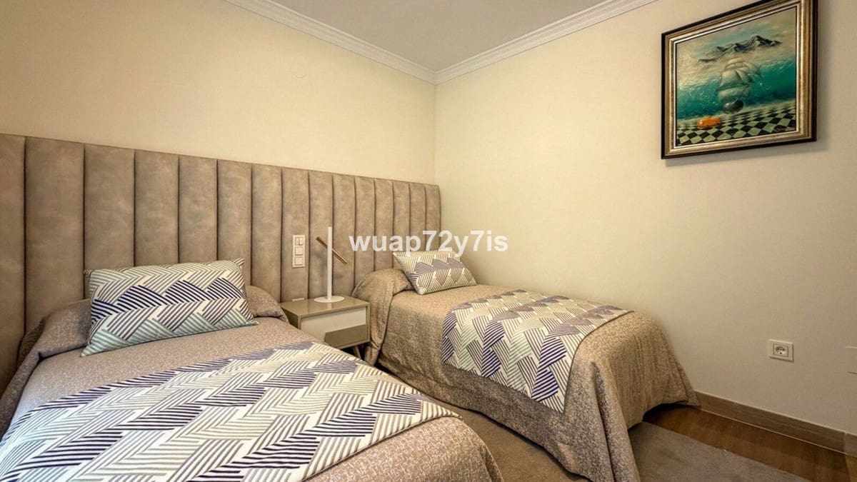 3 quarto Penthouse para venda em Elviria com piscina garagem - 2 200 000 € (Ref: 9863566)
