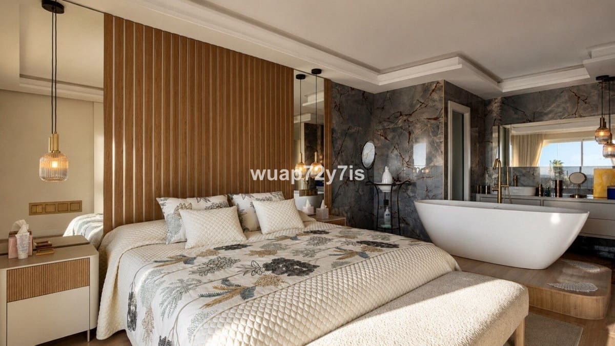 3 quarto Penthouse para venda em Elviria com piscina garagem - 2 200 000 € (Ref: 9863566)