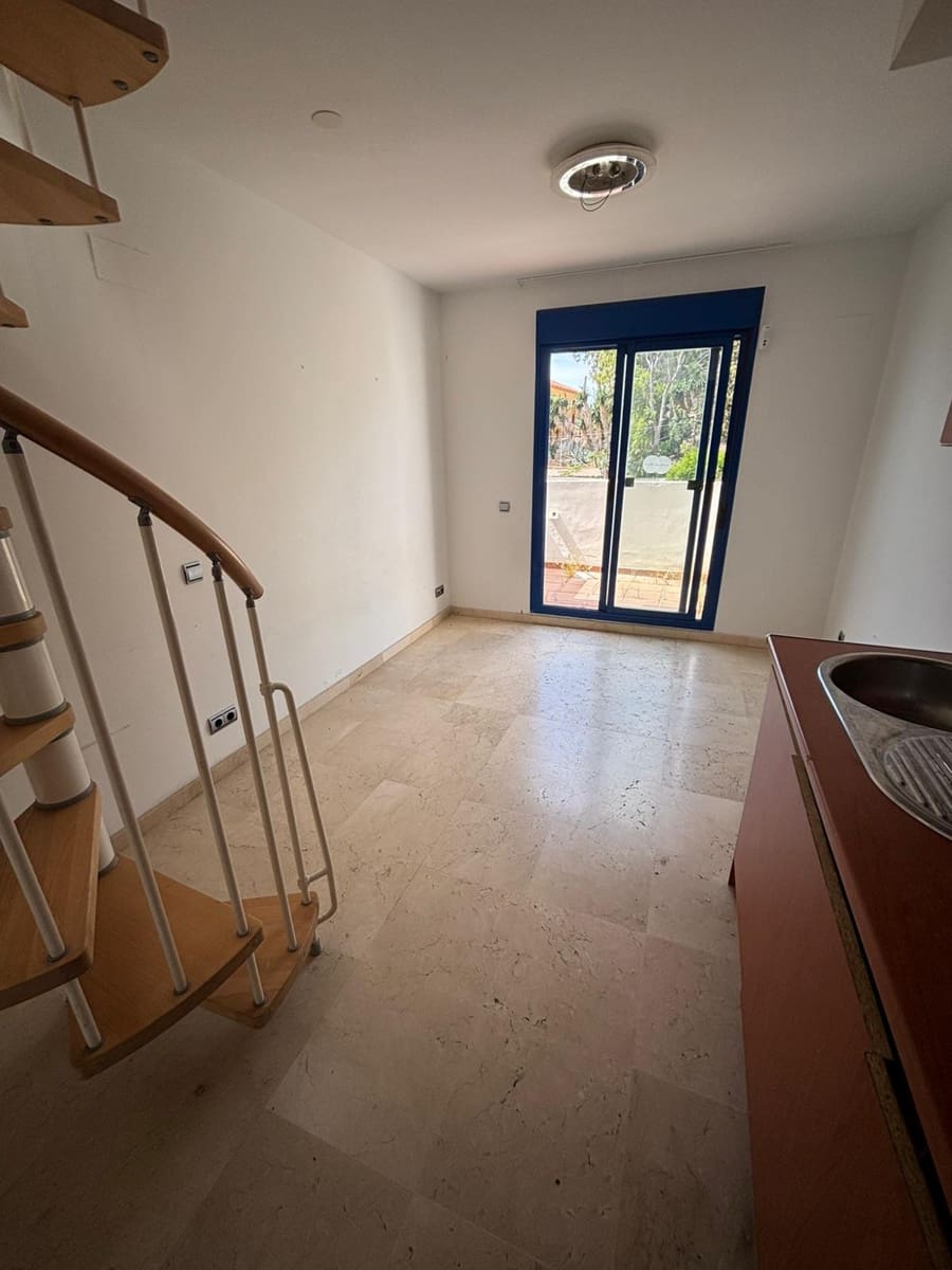 1 slaapkamer Penthouse te koop in Benalmadena Costa met zwembad garage - € 279.000 (Ref: 9863599)