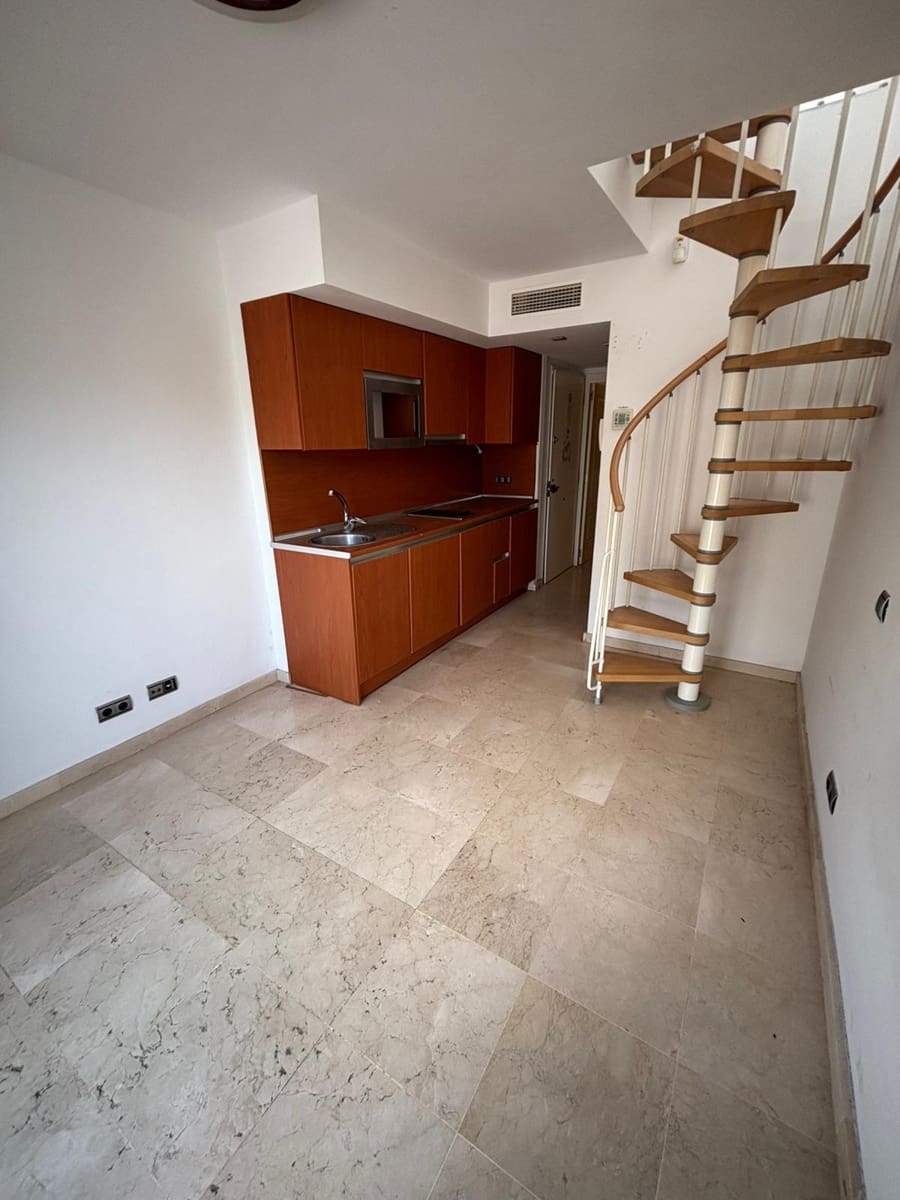 1 slaapkamer Penthouse te koop in Benalmadena Costa met zwembad garage - € 279.000 (Ref: 9863599)