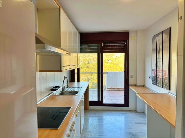 1 slaapkamer Appartement te koop in Selwo, Estepona met zwembad garage - € 238.000 (Ref: 9865477)