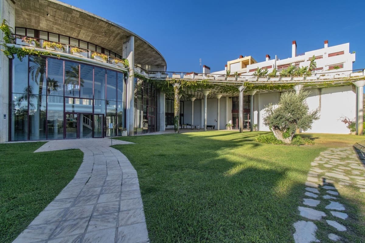 1 chambre Appartement à vendre à New Golden Mile avec piscine garage - 238 000 € (Ref: 9865477)