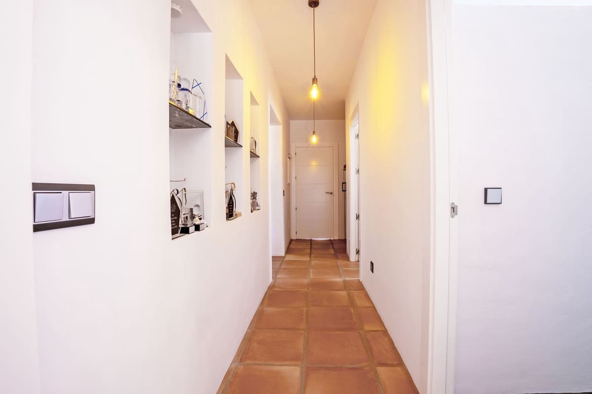 3 sypialnia Willa na sprzedaż w Mijas Golf z basenem garażem - 1 195 000 € (Ref: 9865480)