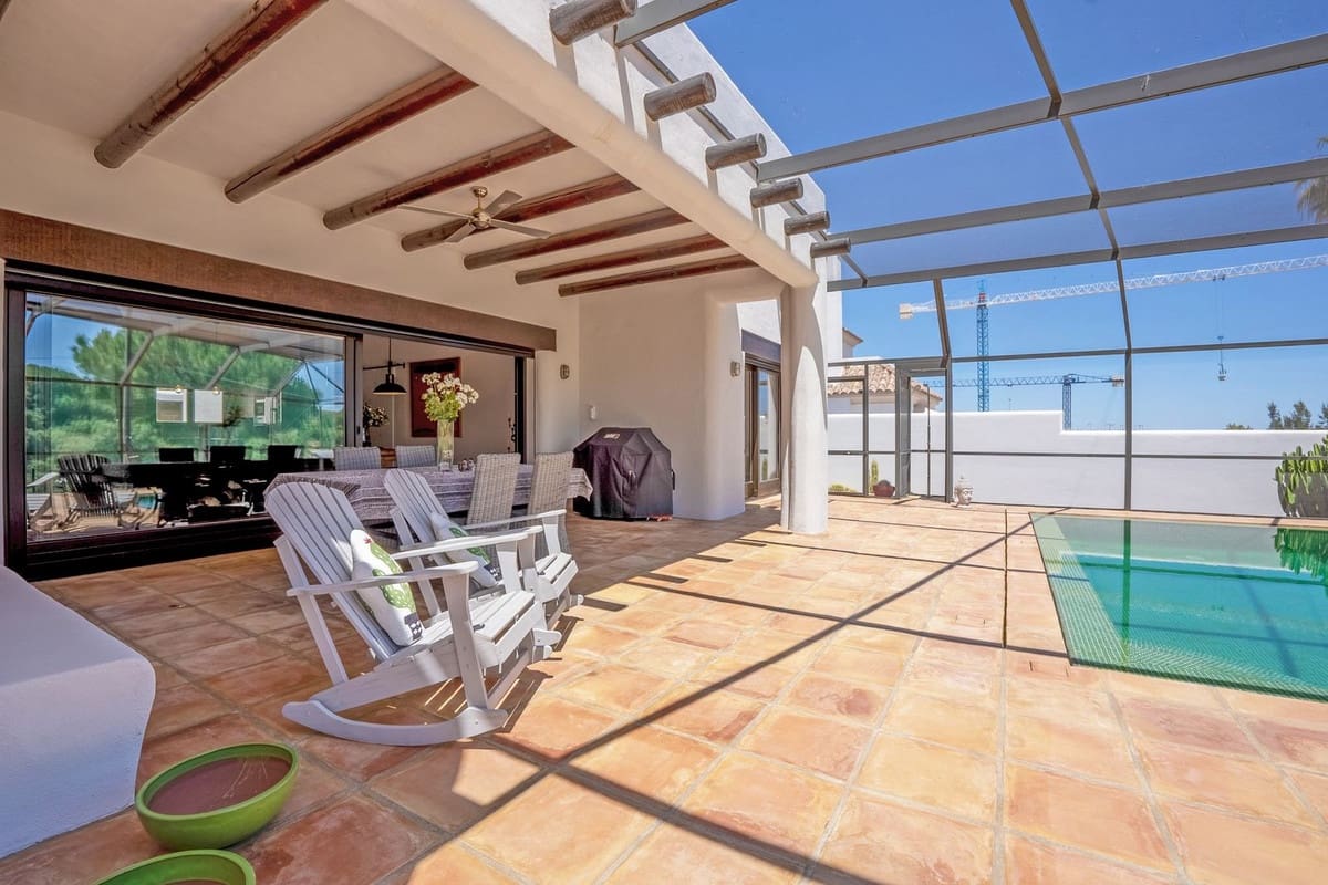 3 sypialnia Willa na sprzedaż w Mijas Golf z basenem garażem - 1 195 000 € (Ref: 9865480)