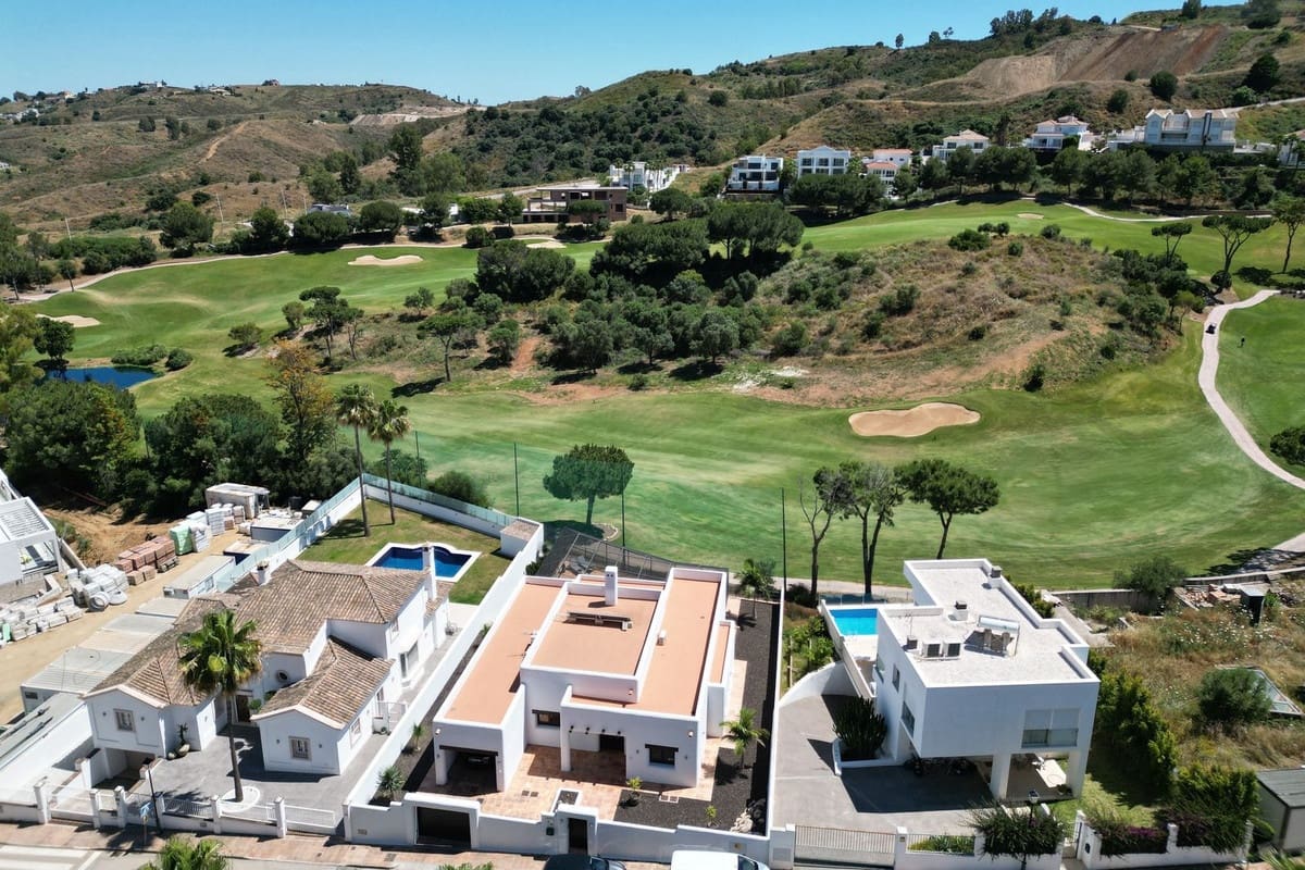 3 sypialnia Willa na sprzedaż w Mijas Golf z basenem garażem - 1 195 000 € (Ref: 9865480)