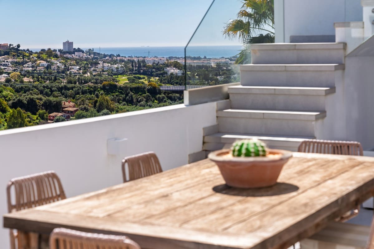 3 slaapkamer Penthouse te koop in La Quinta met zwembad garage - € 1.195.000 (Ref: 9865481)