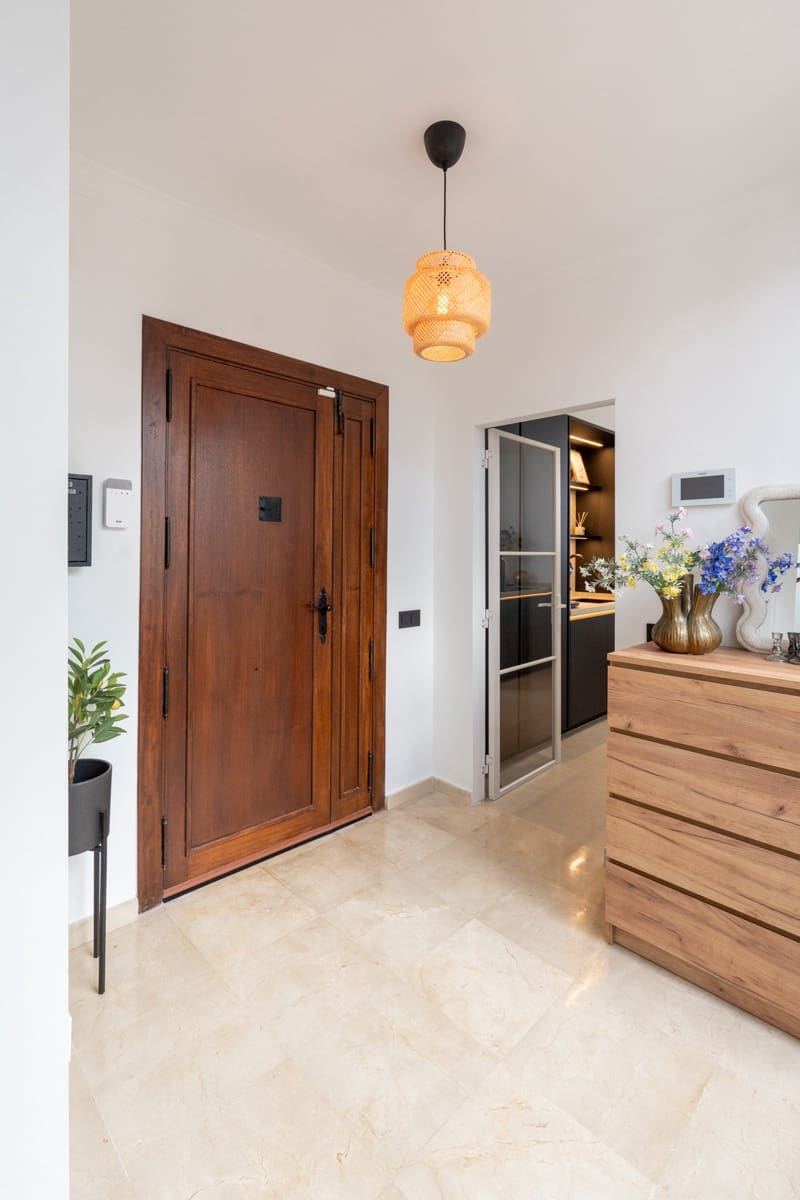 4 soverom Rekkehus til salgs i Estepona med svømmebasseng garasje - € 1 425 000 (Ref: 9865483)