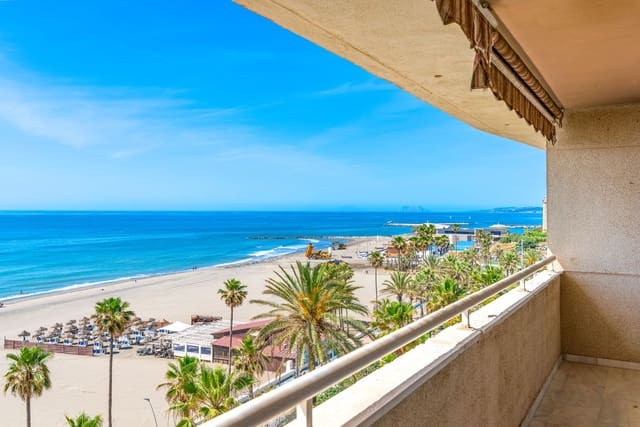 3 bedroom Apartment for sale in Estepona with garage - € 749,000 (Ref: 9865484)