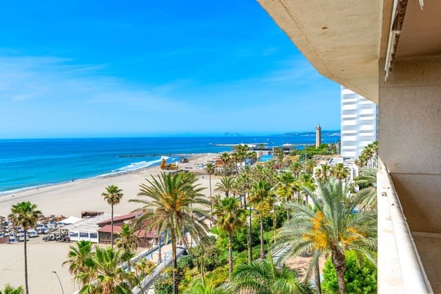 3 bedroom Apartment for sale in Estepona with garage - € 749,000 (Ref: 9865484)