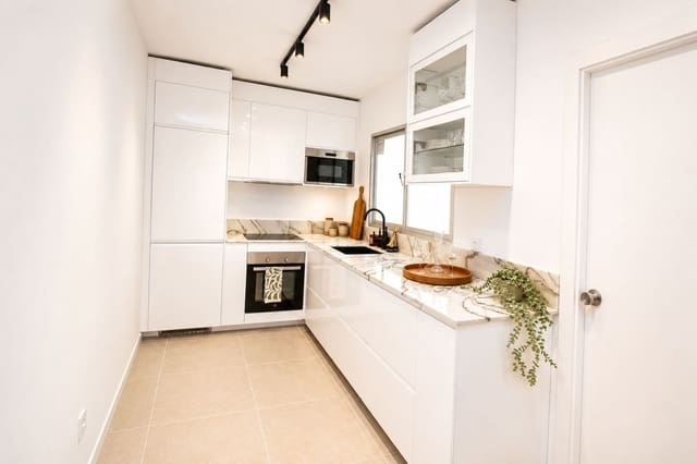 3 sypialnia Apartament na sprzedaż w Estepona Pueblo, Estepona - 429 900 € (Ref: 9869650)