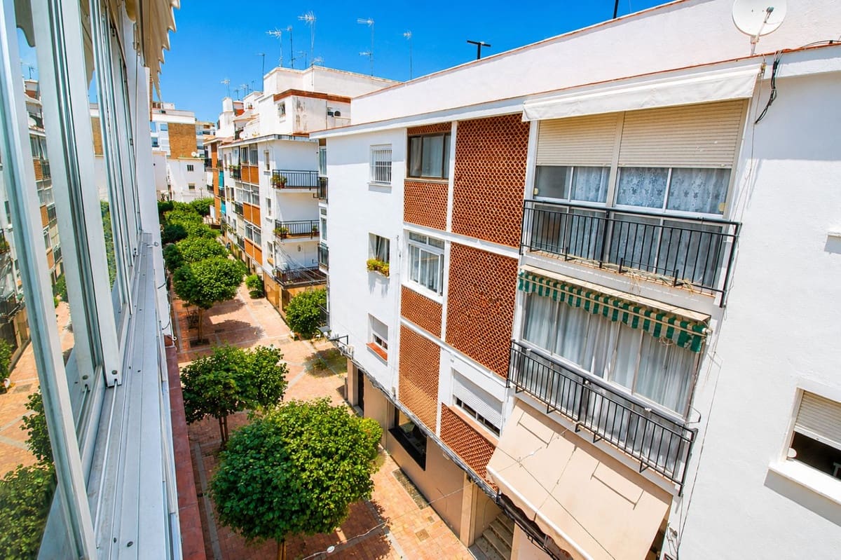 3 sovrum Lägenhet till salu i Estepona - 429 900 € (Ref: 9869650)