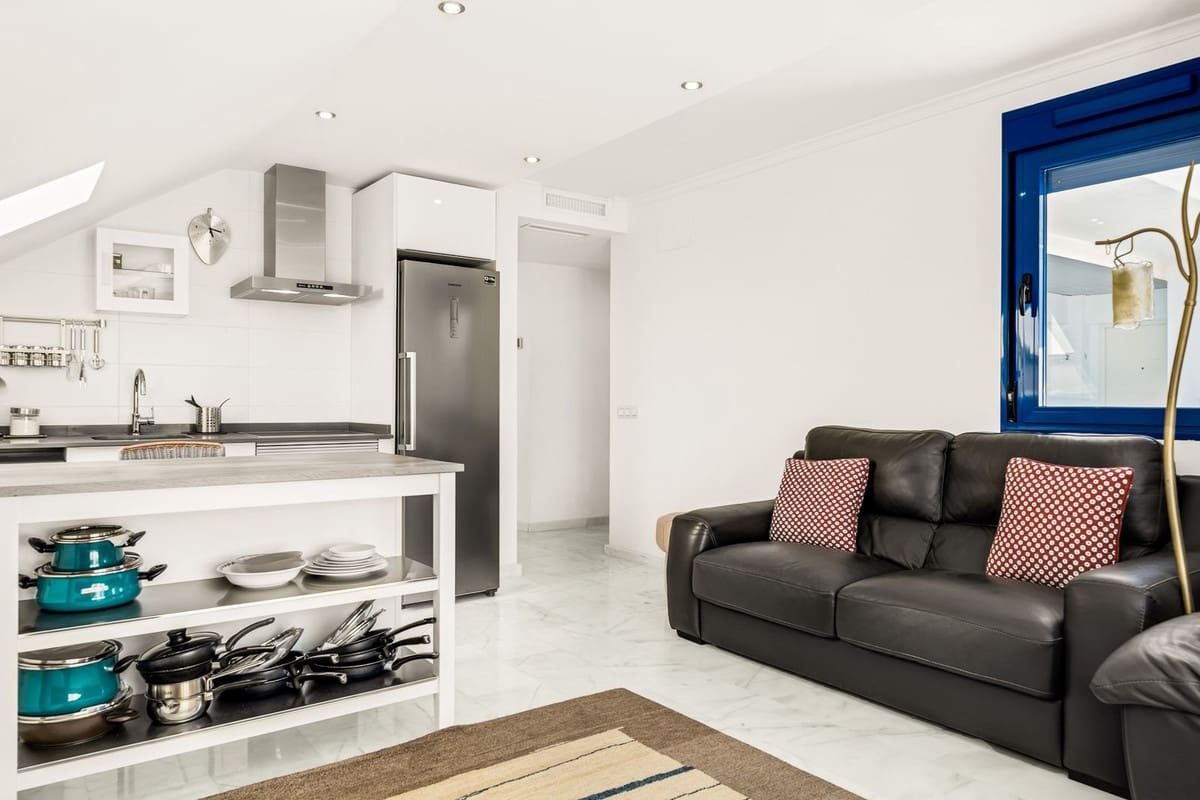 2 sypialnia Penthouse na sprzedaż w Fuengirola z garażem - 421 000 € (Ref: 9869652)