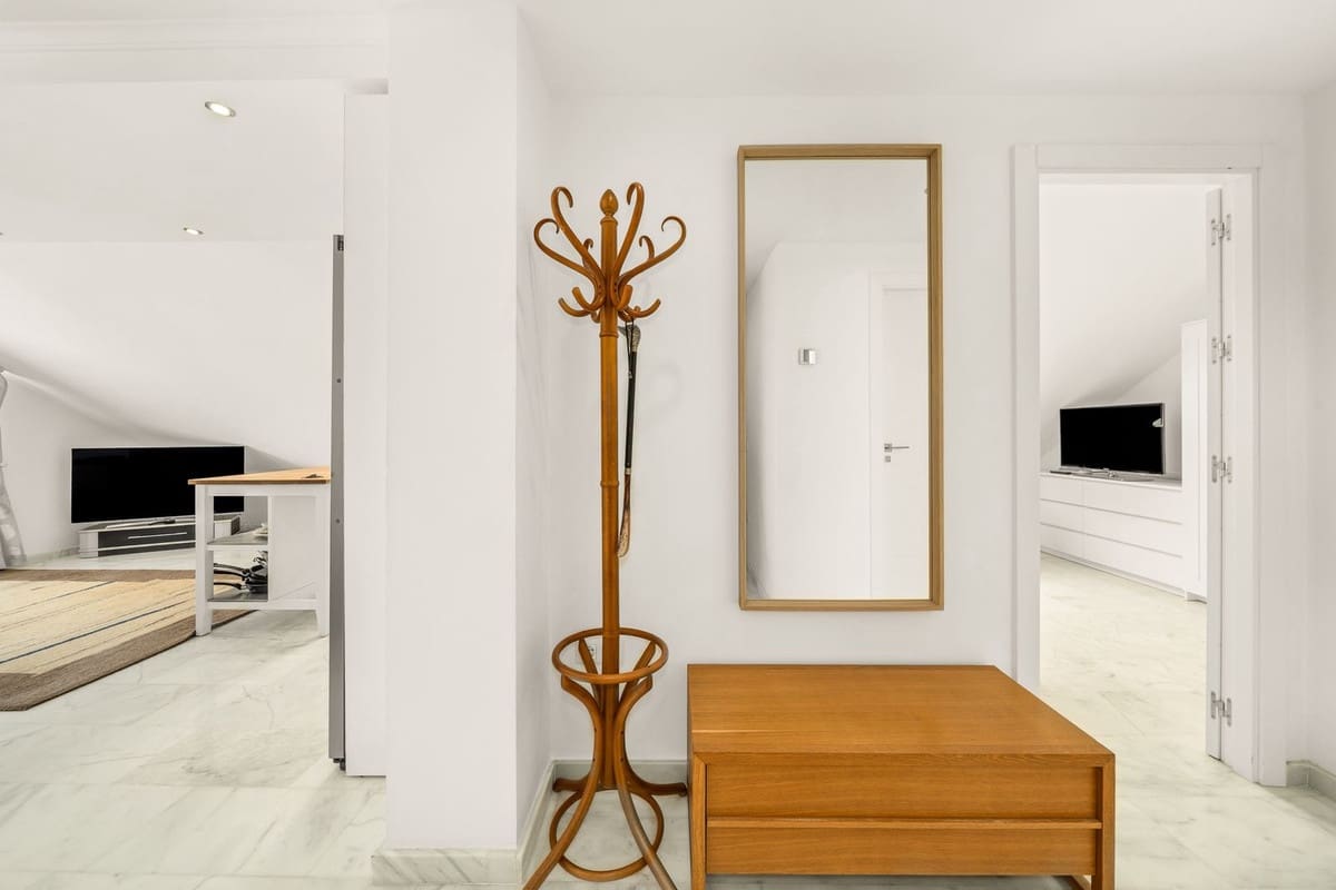 2 sypialnia Penthouse na sprzedaż w Fuengirola z garażem - 421 000 € (Ref: 9869652)