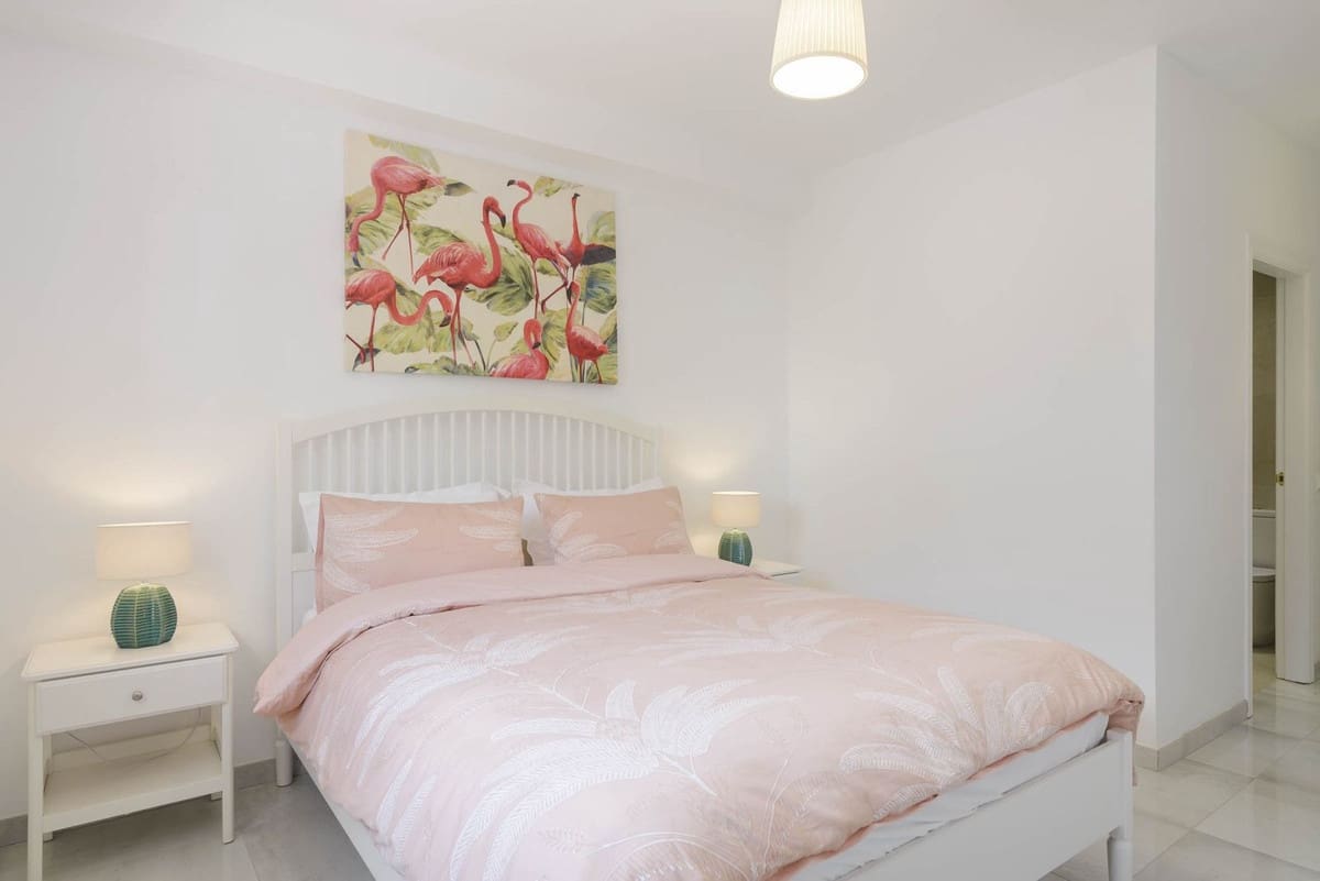 Pareado de 4 habitaciones en Mijas en venta con piscina garaje - 1.075.000 € (Ref: 9869653)