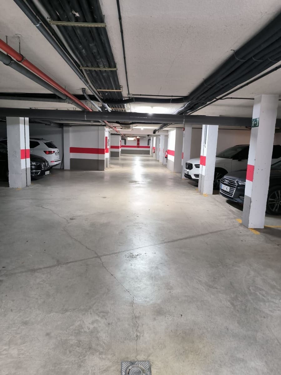 2 makuuhuone Huoneisto myytävänä paikassa Marbella mukana uima-altaan 
autotalli - 437 000 € (Ref: 9872057)