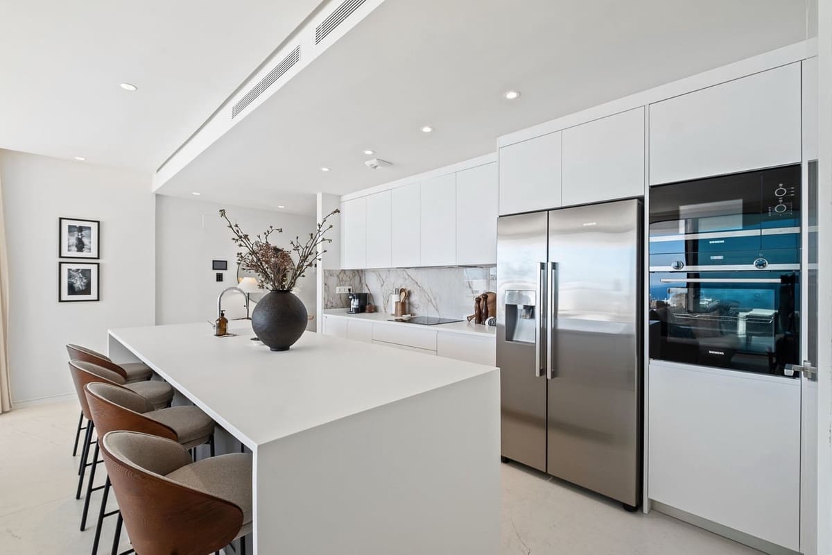 3 chambre Penthouse à vendre à Ojen avec piscine garage - 2 299 000 € (Ref: 9872058)