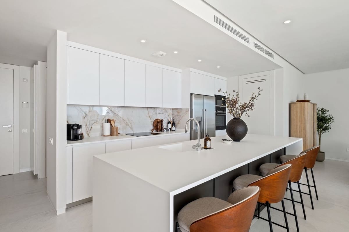 3 chambre Penthouse à vendre à Ojen avec piscine garage - 2 299 000 € (Ref: 9872058)