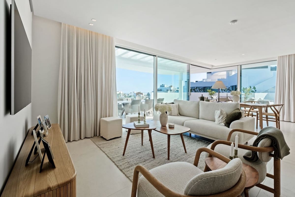 3 chambre Penthouse à vendre à Ojen avec piscine garage - 2 299 000 € (Ref: 9872058)