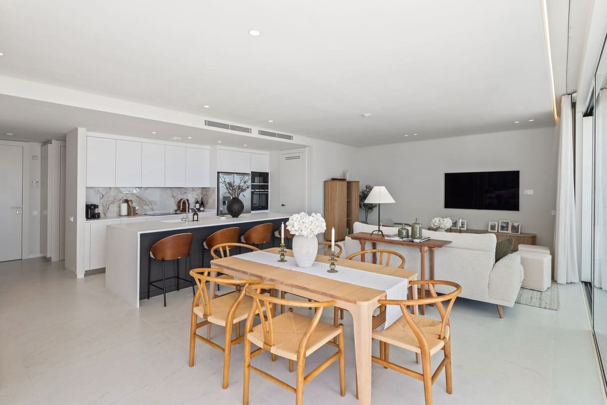 3 chambre Penthouse à vendre à Ojen avec piscine garage - 2 299 000 € (Ref: 9872058)