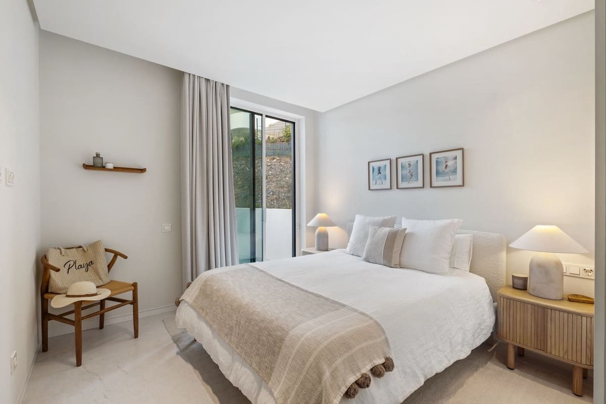3 chambre Penthouse à vendre à Ojen avec piscine garage - 2 299 000 € (Ref: 9872058)
