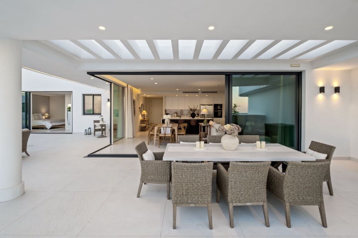 3 chambre Penthouse à vendre à Ojen avec piscine garage - 2 299 000 € (Ref: 9872058)