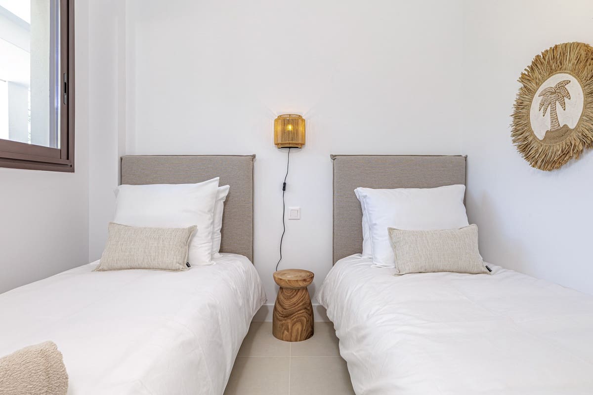 2 soverom Leilighet til salgs i Fuengirola med svømmebasseng garasje - € 595 000 (Ref: 9877424)