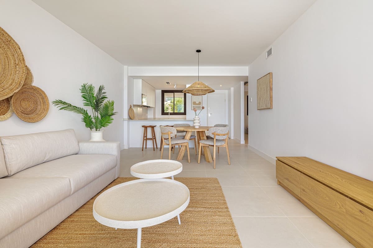2 soverom Leilighet til salgs i Fuengirola med svømmebasseng garasje - € 595 000 (Ref: 9877424)