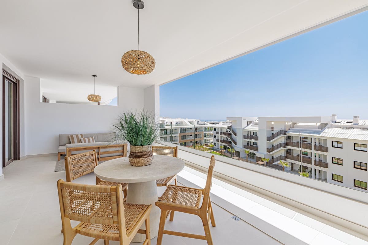 2 soverom Leilighet til salgs i Fuengirola med svømmebasseng garasje - € 595 000 (Ref: 9877424)