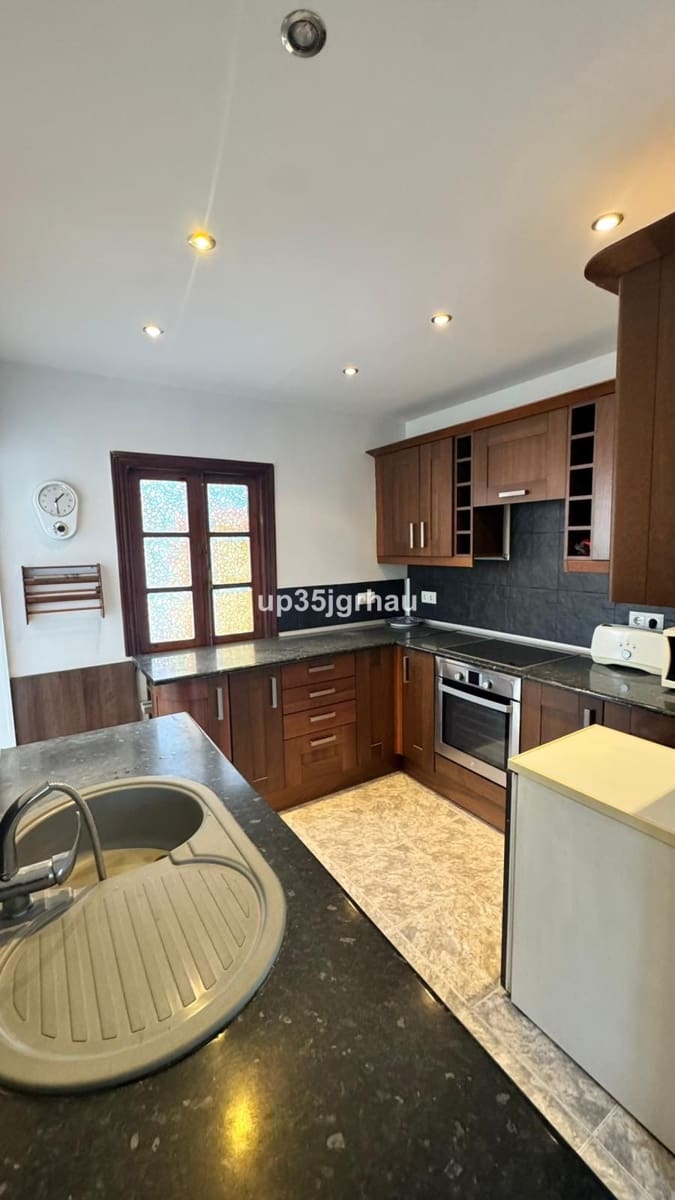 3 makuuhuone Huoneisto myytävänä paikassa Estepona - 439 000 € (Ref: 9877429)