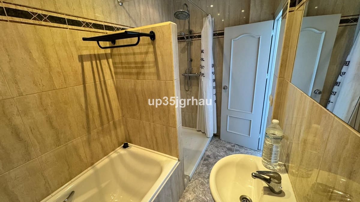 3 makuuhuone Huoneisto myytävänä paikassa Estepona - 439 000 € (Ref: 9877429)