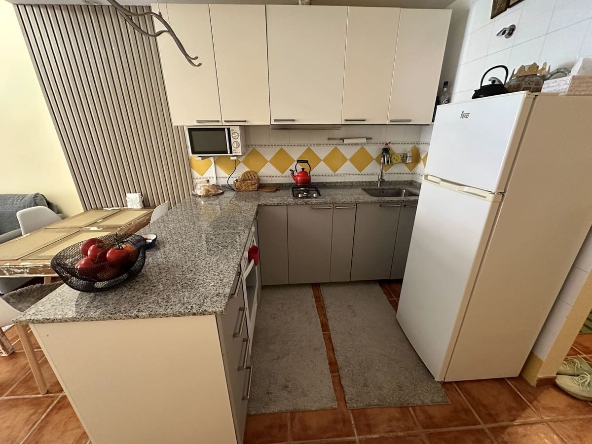 Appartement à vendre à Benahavis avec piscine garage - 250 000 € (Ref: 9877430)