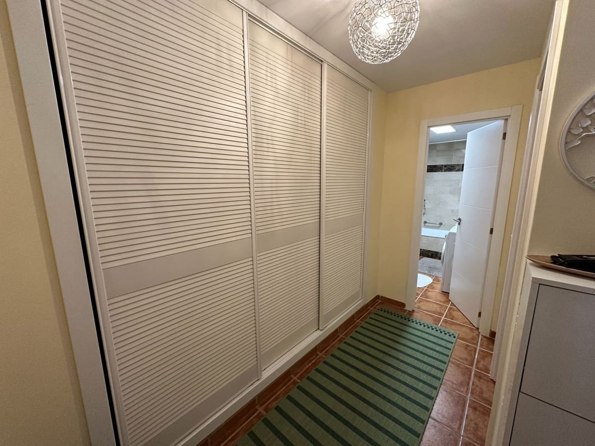 Appartement à vendre à Benahavis avec piscine garage - 250 000 € (Ref: 9877430)