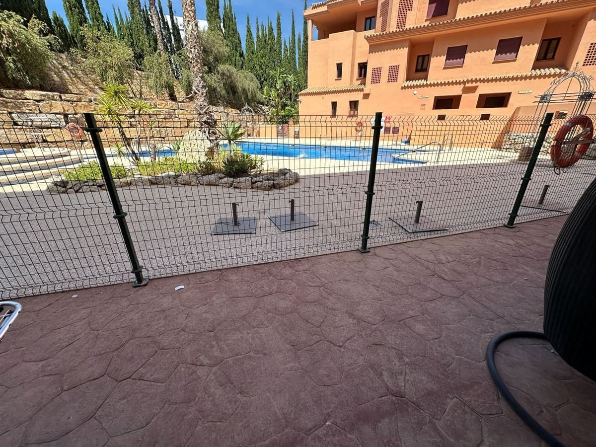 Appartement à vendre à Benahavis avec piscine garage - 250 000 € (Ref: 9877430)
