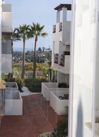 2 quarto Apartamento para venda em Estepona com piscina garagem - 270 000 € (Ref: 9877434)