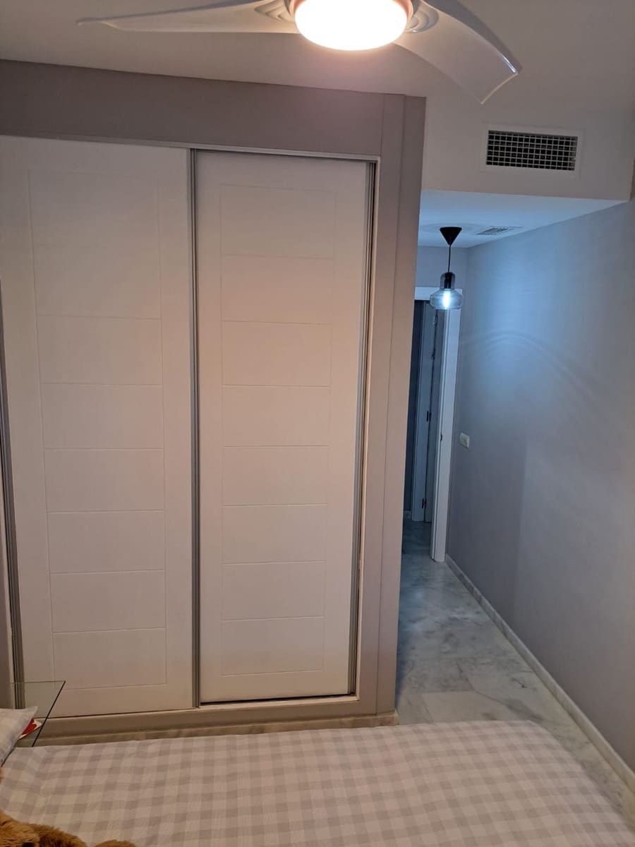 2 quarto Apartamento para venda em Estepona com piscina garagem - 270 000 € (Ref: 9877434)