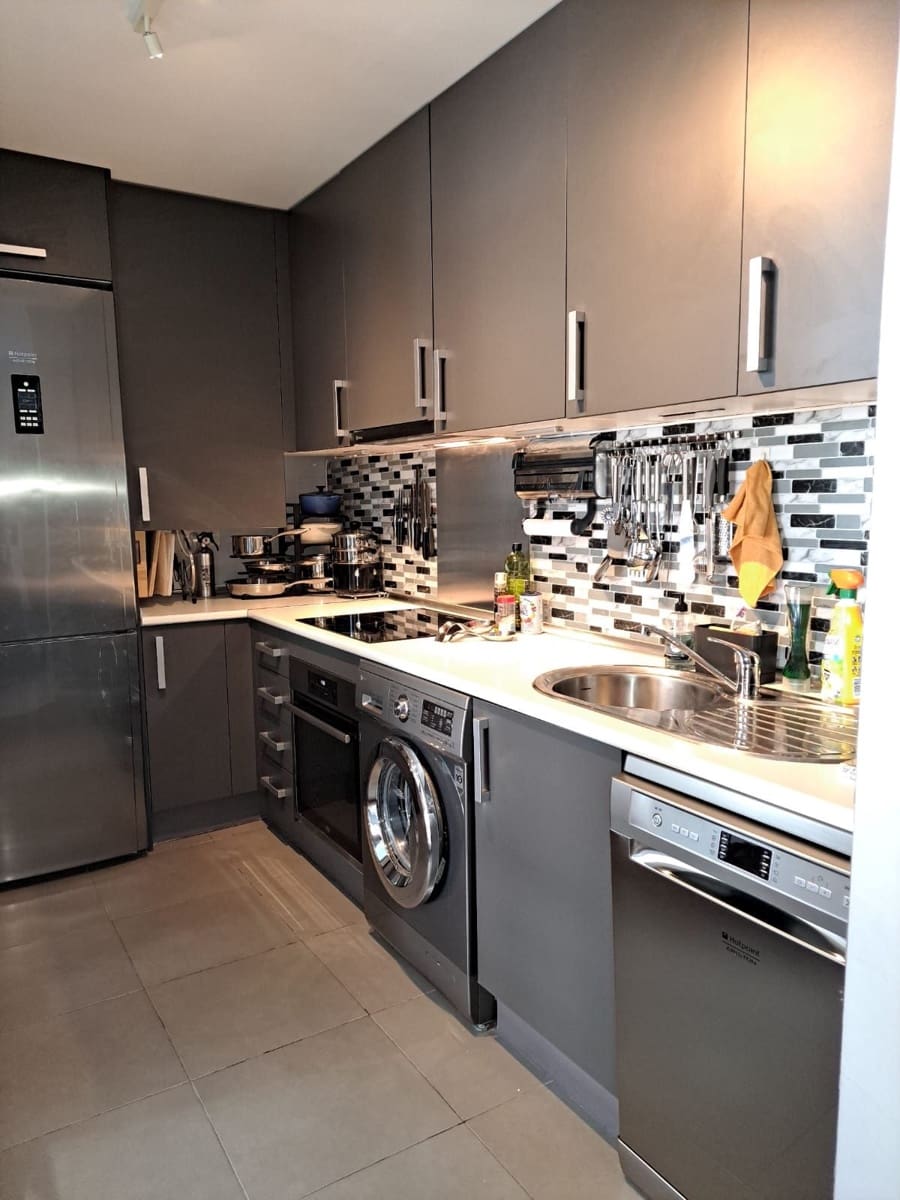 2 quarto Apartamento para venda em Estepona com piscina garagem - 270 000 € (Ref: 9877434)