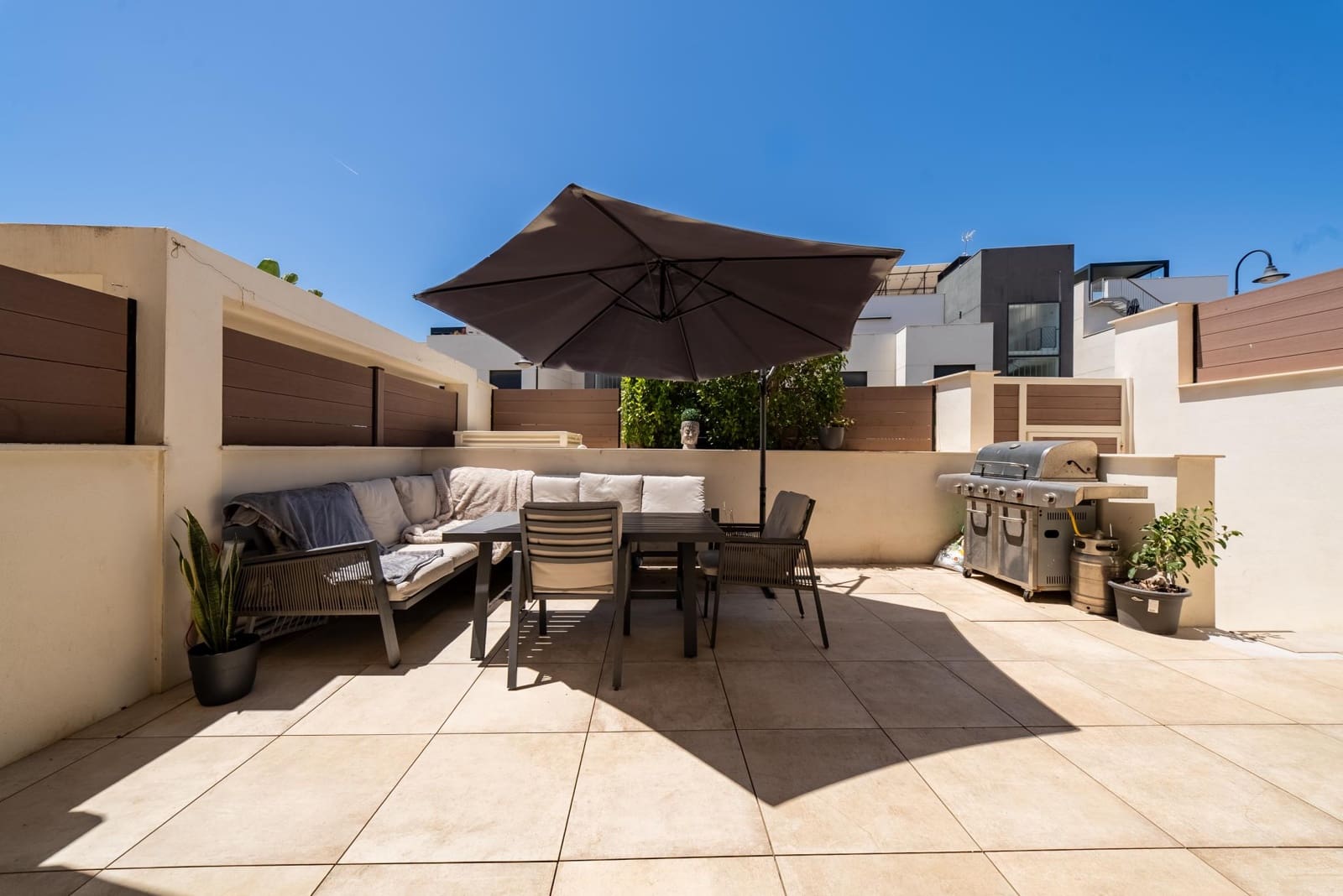 4 Zimmer Haus zu verkaufen in La Cala de Mijas mit Pool Garage - 925.000 € (Ref: 9893119)