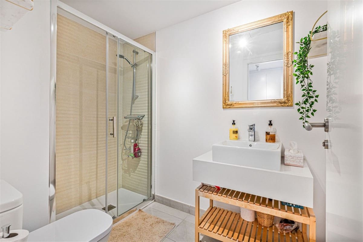 3 soverom Penthouse til salgs i Estepona med svømmebasseng garasje - € 539 000 (Ref: 9894698)